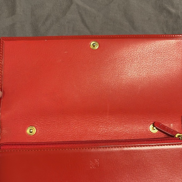 Loewe Leather Wallet, unbranded chain, wallet box & dust bag didn’t come with it - Picture 4 of 16